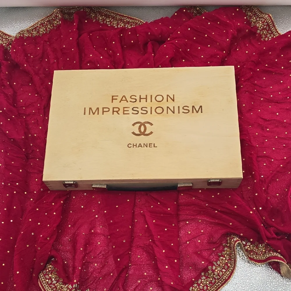 Chanel‎ Fashion Impressionism 2015/2016  Collection Wooden Box